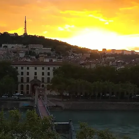Vue Exceptionnelle, Baignoire Balnéo, Parking&clim Apartamento *